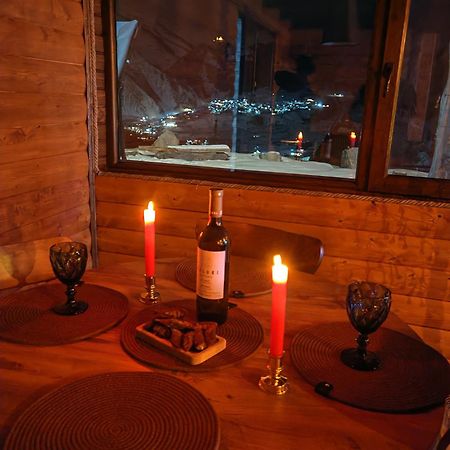 Alone Cottage Kazbegi Bilik gambar