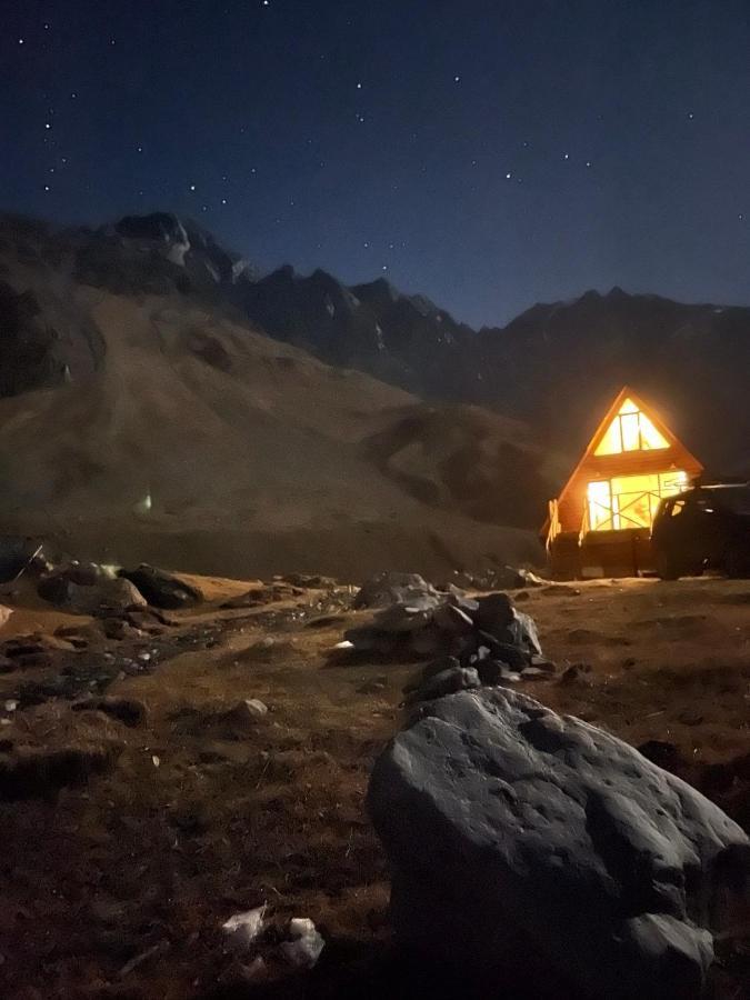 Alone Cottage Kazbegi Luaran gambar