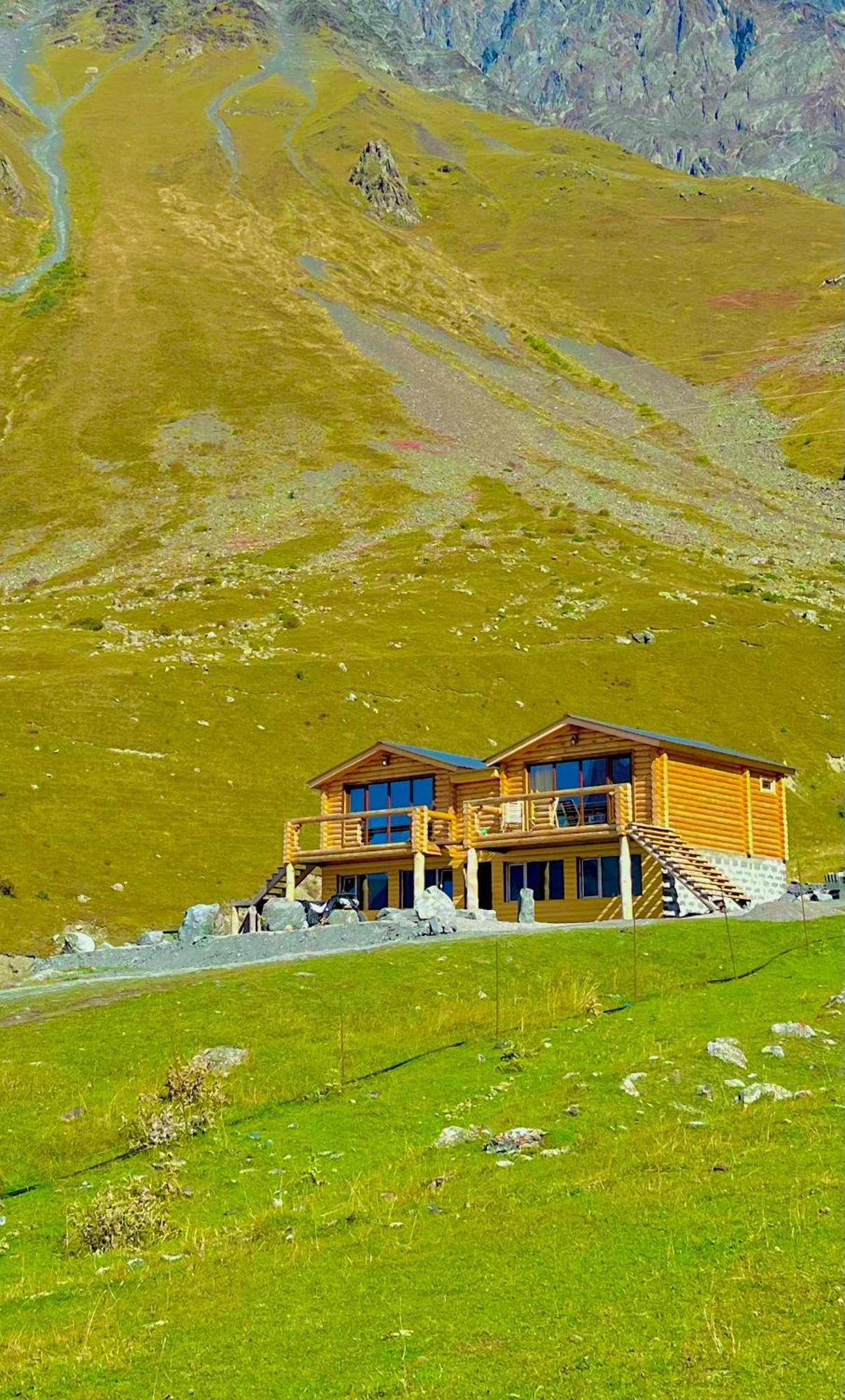 Alone Cottage Kazbegi Luaran gambar